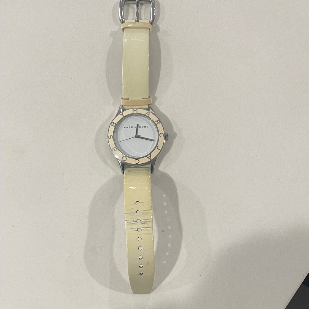 Marc Jacobs Beige And Silver Timepiece